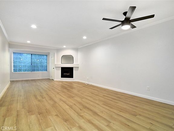 2nd image of 5515 Canoga Ave APT 219