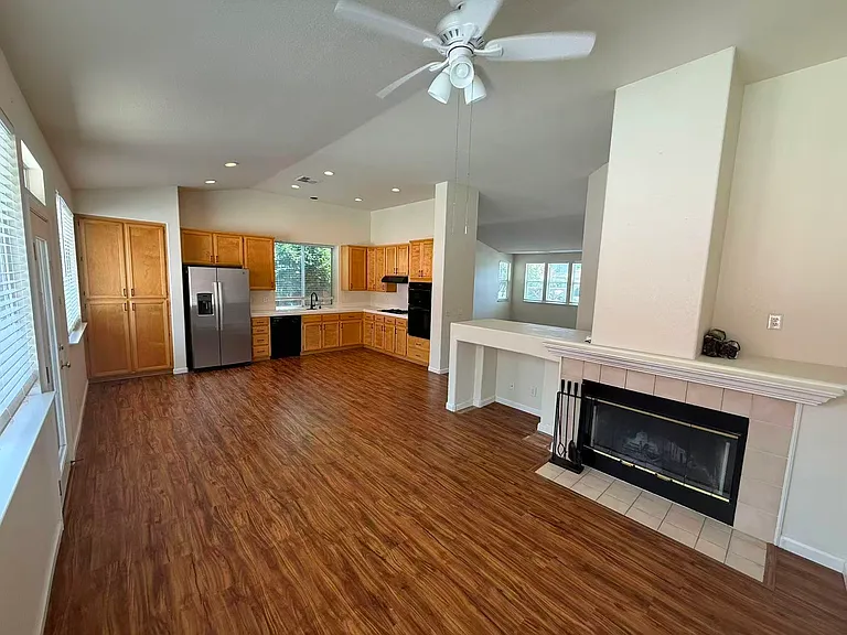 2375 Whitetail Dr — Photo 9
