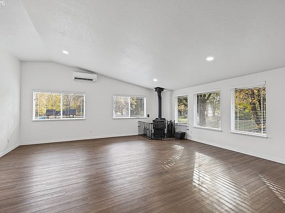3rd image of 92007 Maple Ln