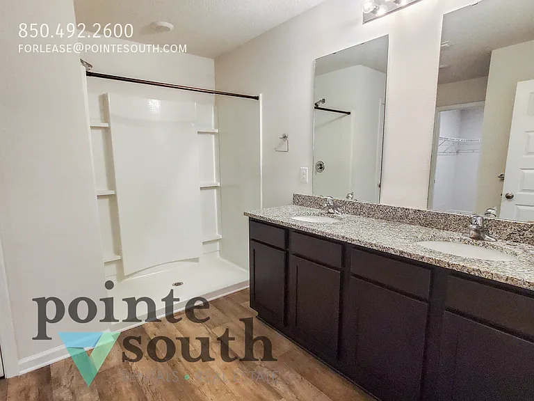 7332 Lakeside Oak Ct — Photo 13