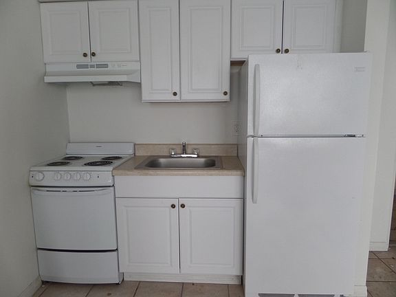 4th image of 1334 Washington Ave APT 205