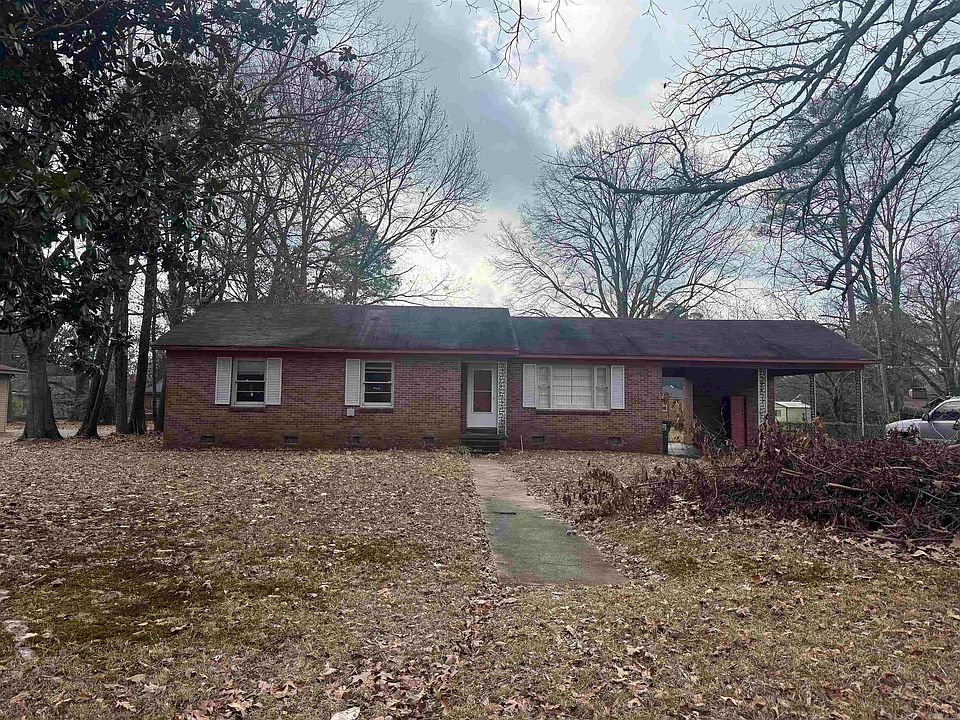 1st image of 1602 W 36th Ave
