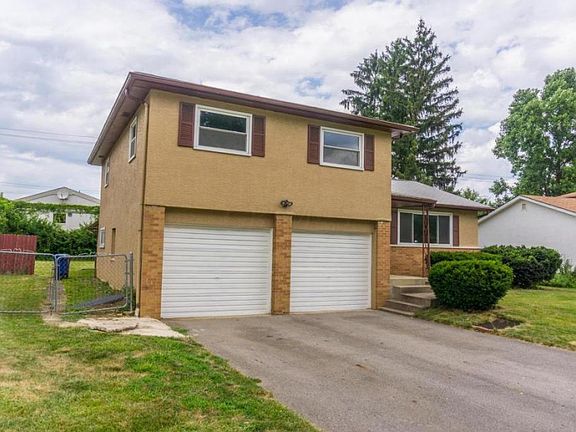 3rd image of 5813 Satinwood Dr