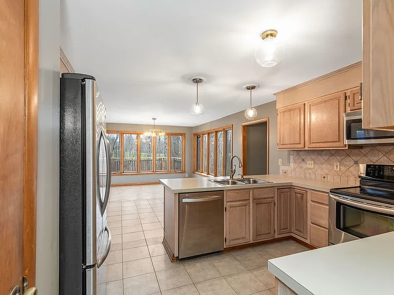 Large open and bright kitchen