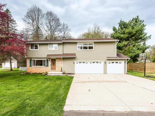 3190 Central Blvd, Milford, MI 48380