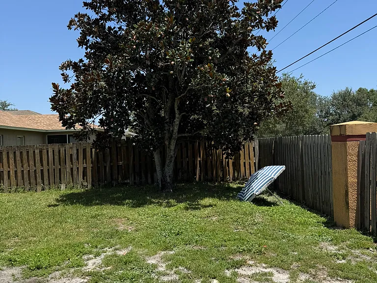 4058 Wilkes Dr — Photo 21