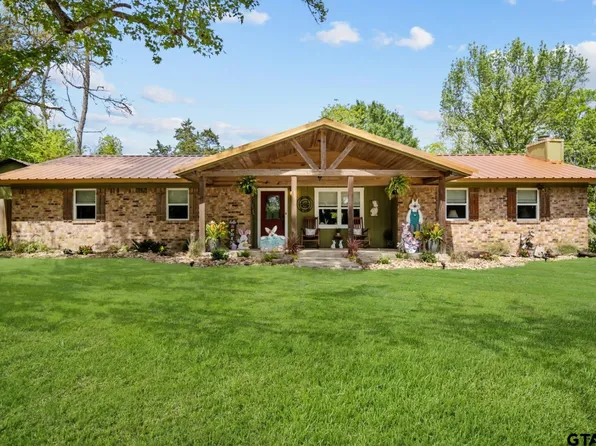 751 E Houston St, Lovelady, TX 75851