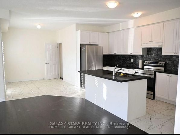 1175 Caliper Ln, Pickering, ON L1X 0G9