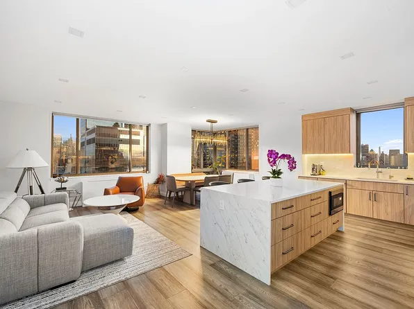2 Columbus Ave APT 29C, New York, NY 10023