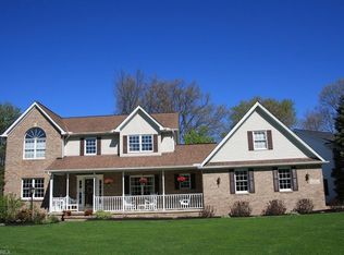 700 W Parkway Blvd, Aurora, OH 44202