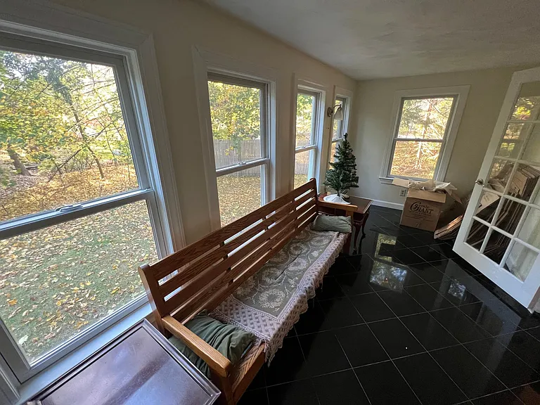 52 Dascomb Rd — Photo 28