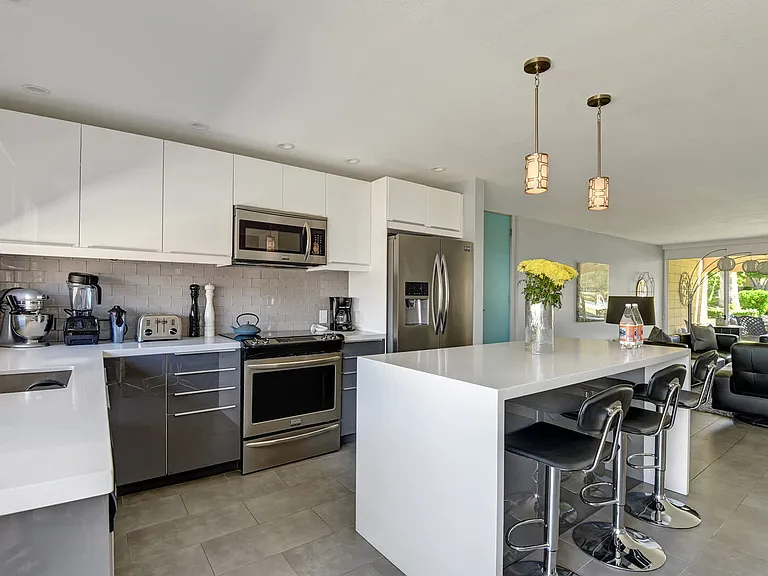 Sandpiper St — Photo 4