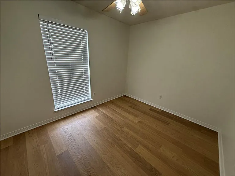 791 Copperfield Dr E — Photo 11