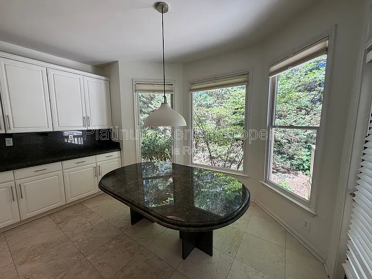 5975 Waterford Pl — Photo 11