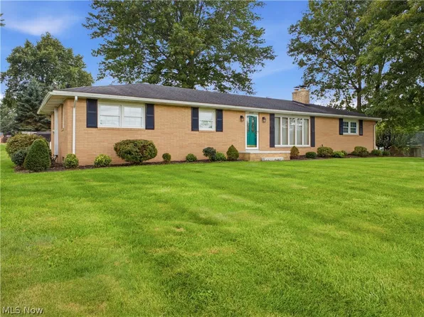 2500 Grove St NE, Canton, OH 44721