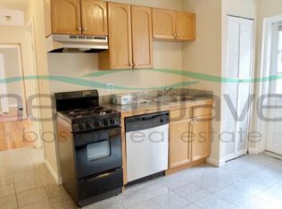 228 Hanover St #13, Boston, MA 02113
