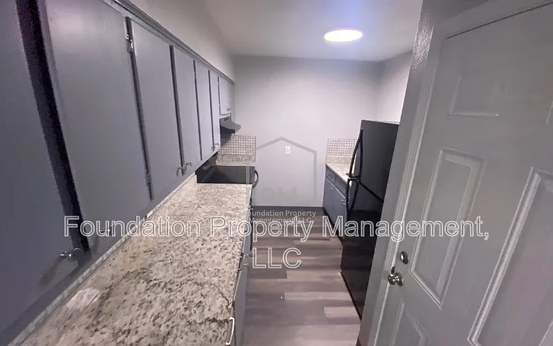 2 bed, 1.0 bath, 950 sqft, $765 — Photo 4