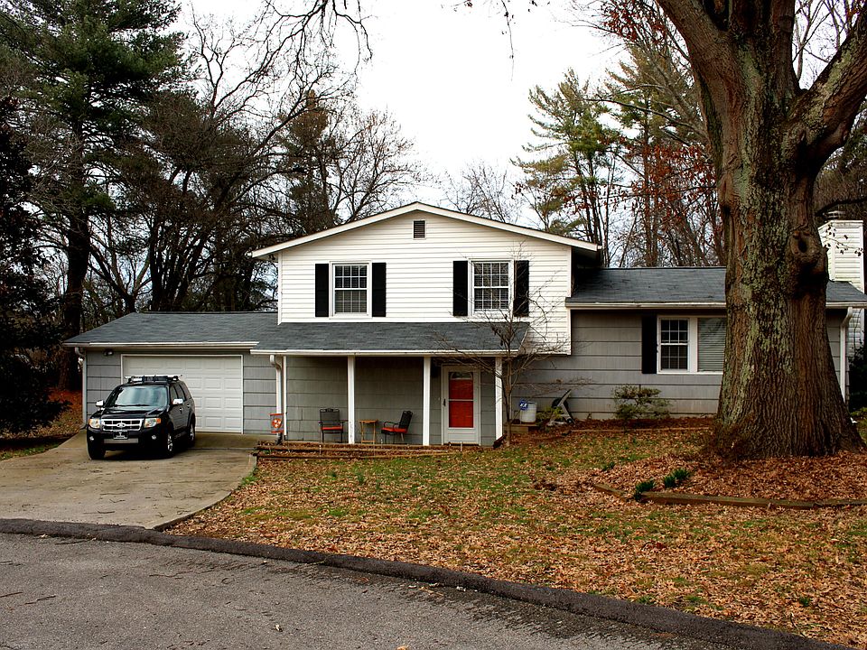 1st image of 8623 Diana Ln