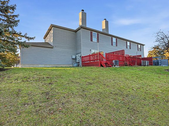 4th image of 5516 Baneberry Ave