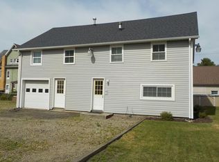 51 Clay St APT 1, North East, PA