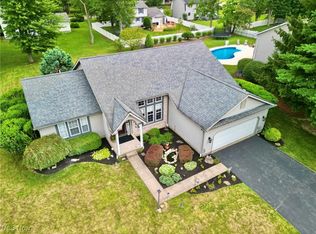 347 Deer Creek Trl, Cortland, OH