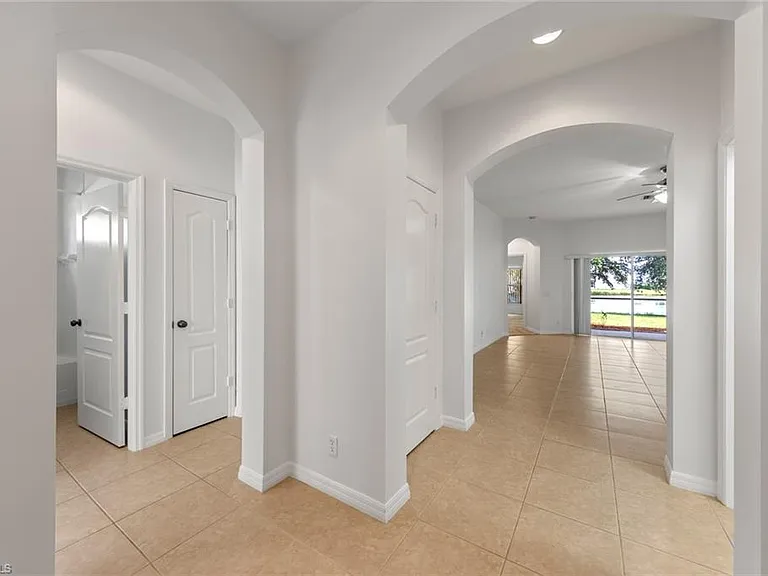 2410 Verdmont Ct — Photo 4