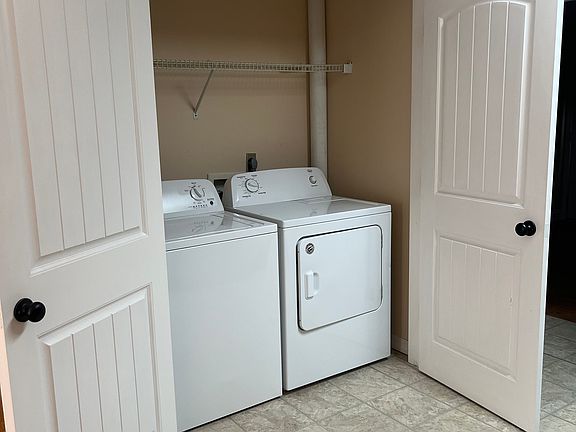 4th image of 1602 Campbell St #2