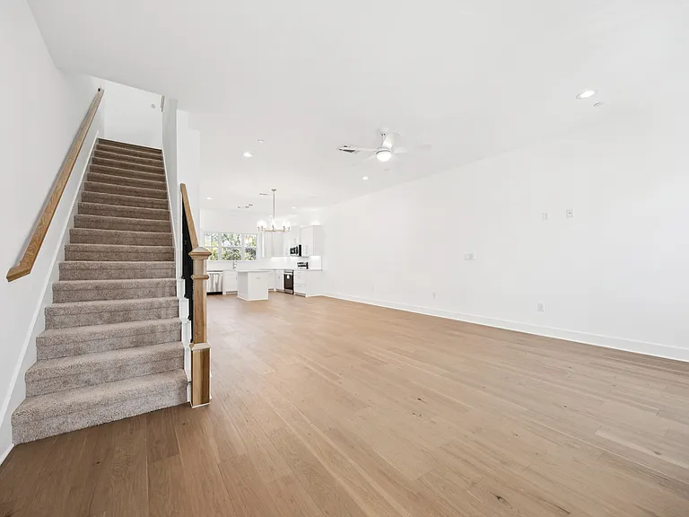 262 Harris St — Photo 7