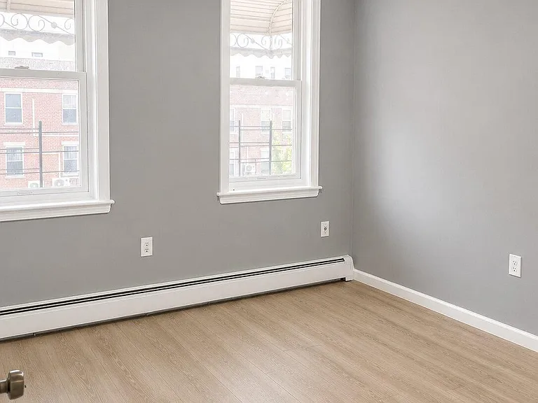 866 Fairmount Pl — Photo 12