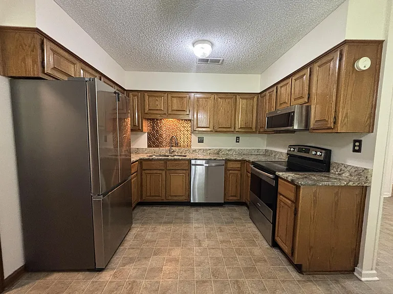 1153 Verlington Dr — Photo 7
