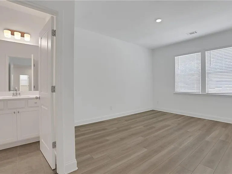 3198 Shirecrest Ln — Photo 38