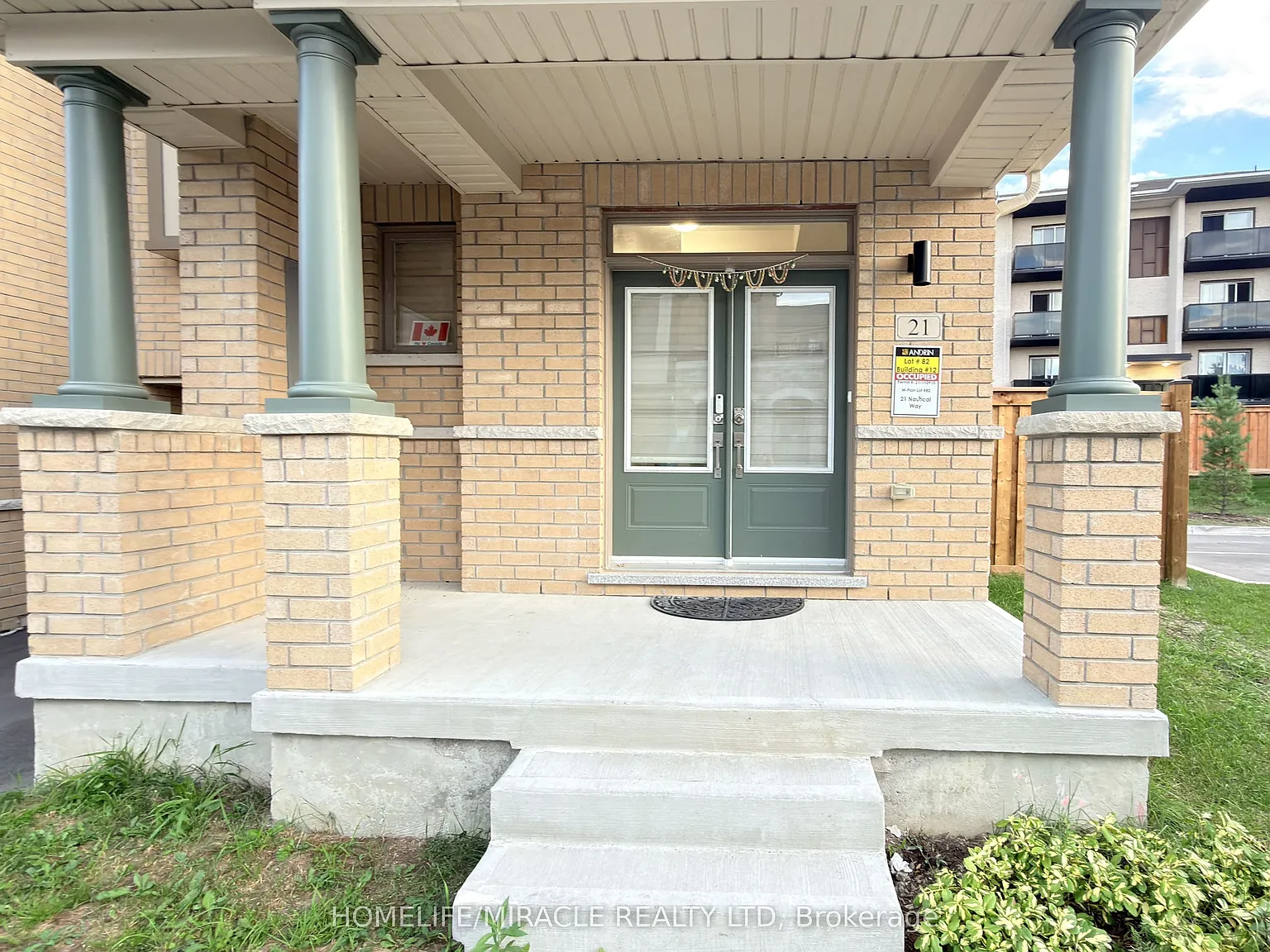 4 bed, $3,200 — Photo 2