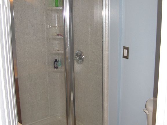 Front house - bath