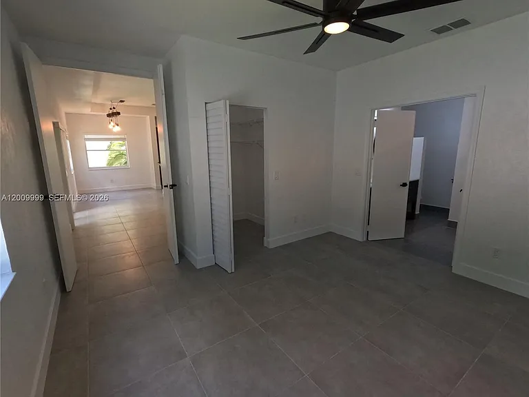 1211 SW 84th Ter — Photo 12