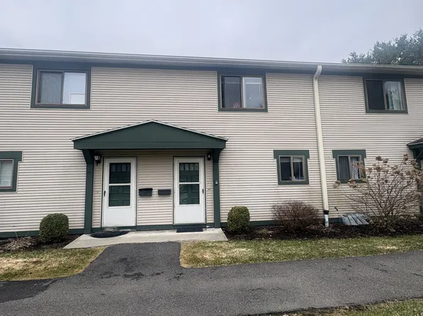 51 The Holw, Amherst, MA 01002