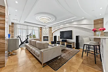 295 Avenue P, #5C