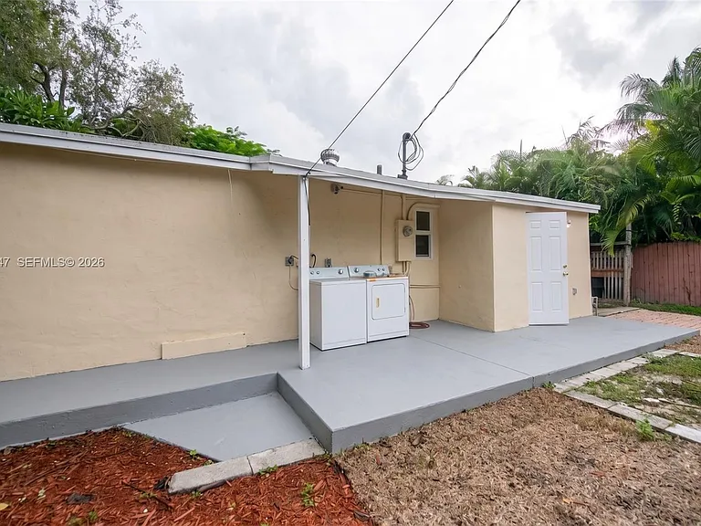 2241 Madison St — Photo 18