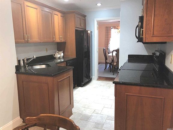 2nd image of 99 S Park Ave Unit 21