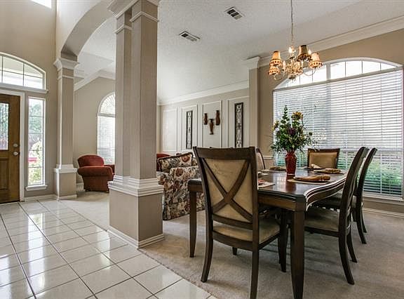 4th image of 598 Harrison Hill Ct