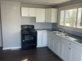 400 Commercial St #4, Medina, NY 14103