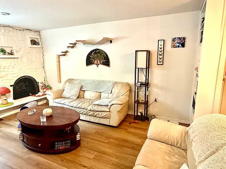 1008 N Corona St #107 — Photo 11