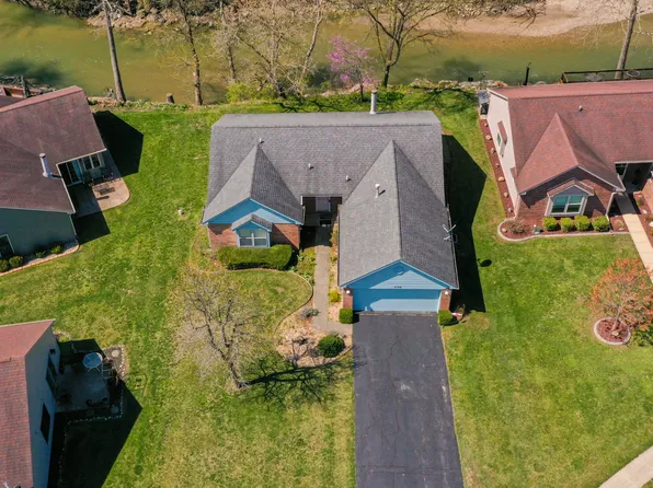 5708 Crystal Bay West Dr, Plainfield, IN 46168