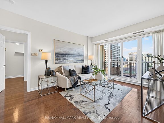 3rd image of 200 Rideau St #1405
