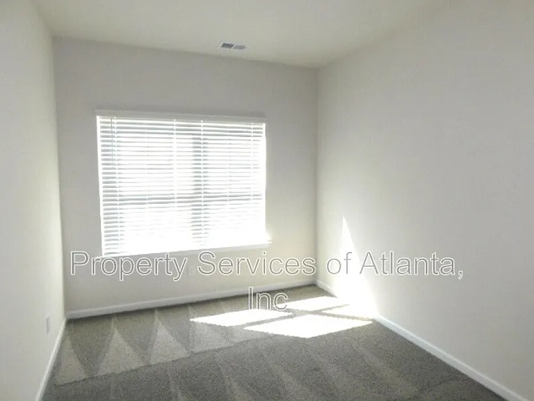 523 Ryan Ct — Photo 20