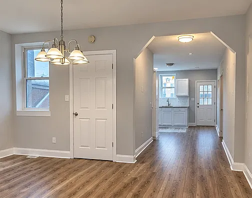 3 bed, 1350 sqft, $1,850 — Photo 3
