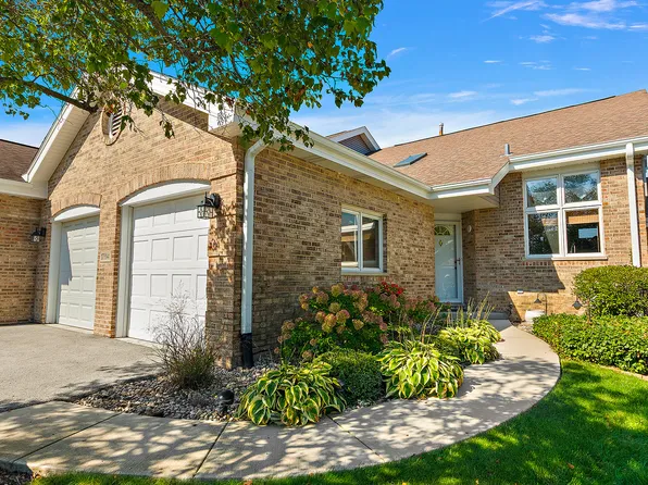 17394 Brook Crossing Ln, Orland Park, IL 60467
