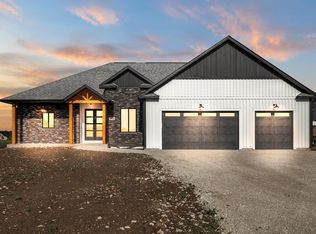 8924 62nd Ave, Pleasant Prairie, WI 53158