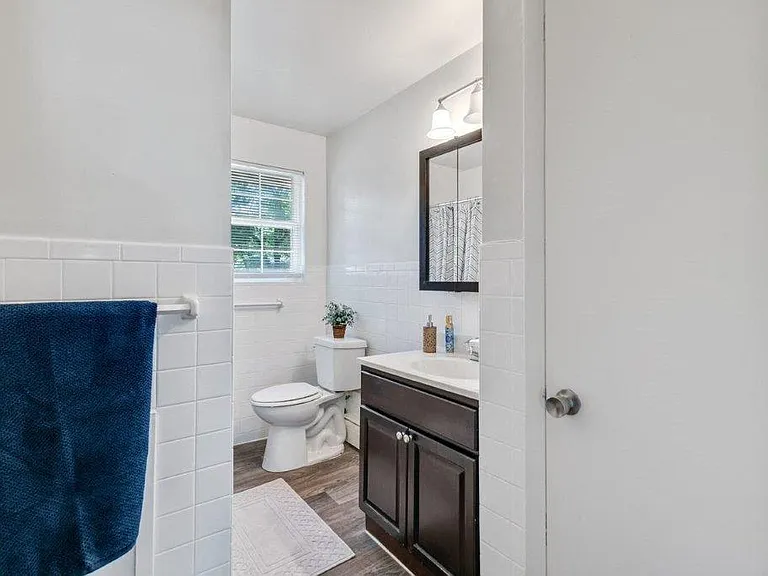 Roberts Mill Apartments and Townhomes — Photo 10