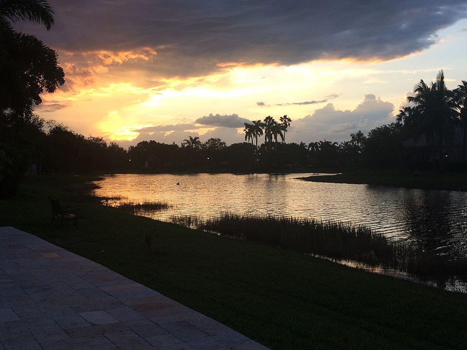 2nd image of 809 Vista Meadows Dr