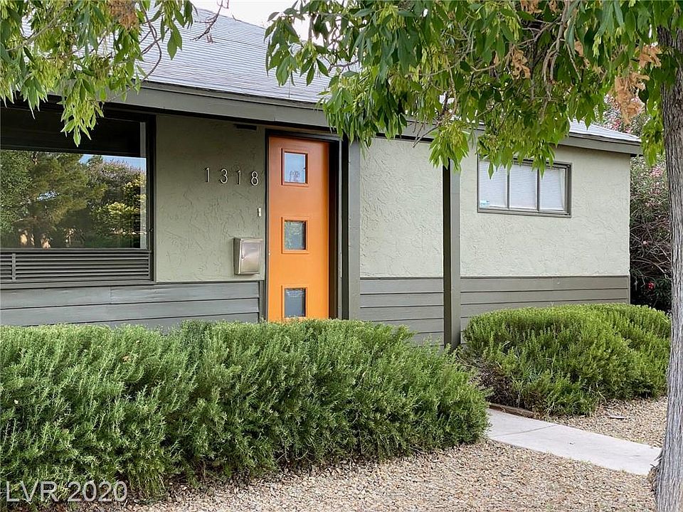 1st image of 1318 Melville Dr